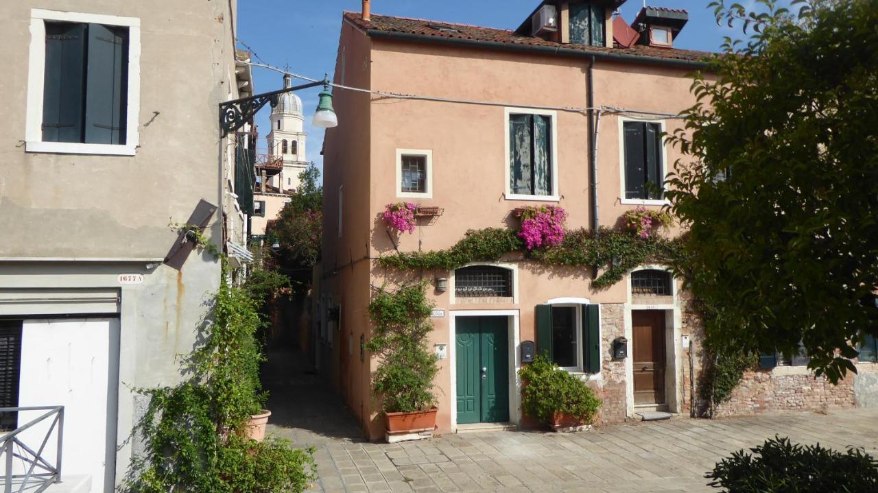 Sestiere Dorsoduro, A Due Passi Da Zattere Apartment Veneţia Exterior foto